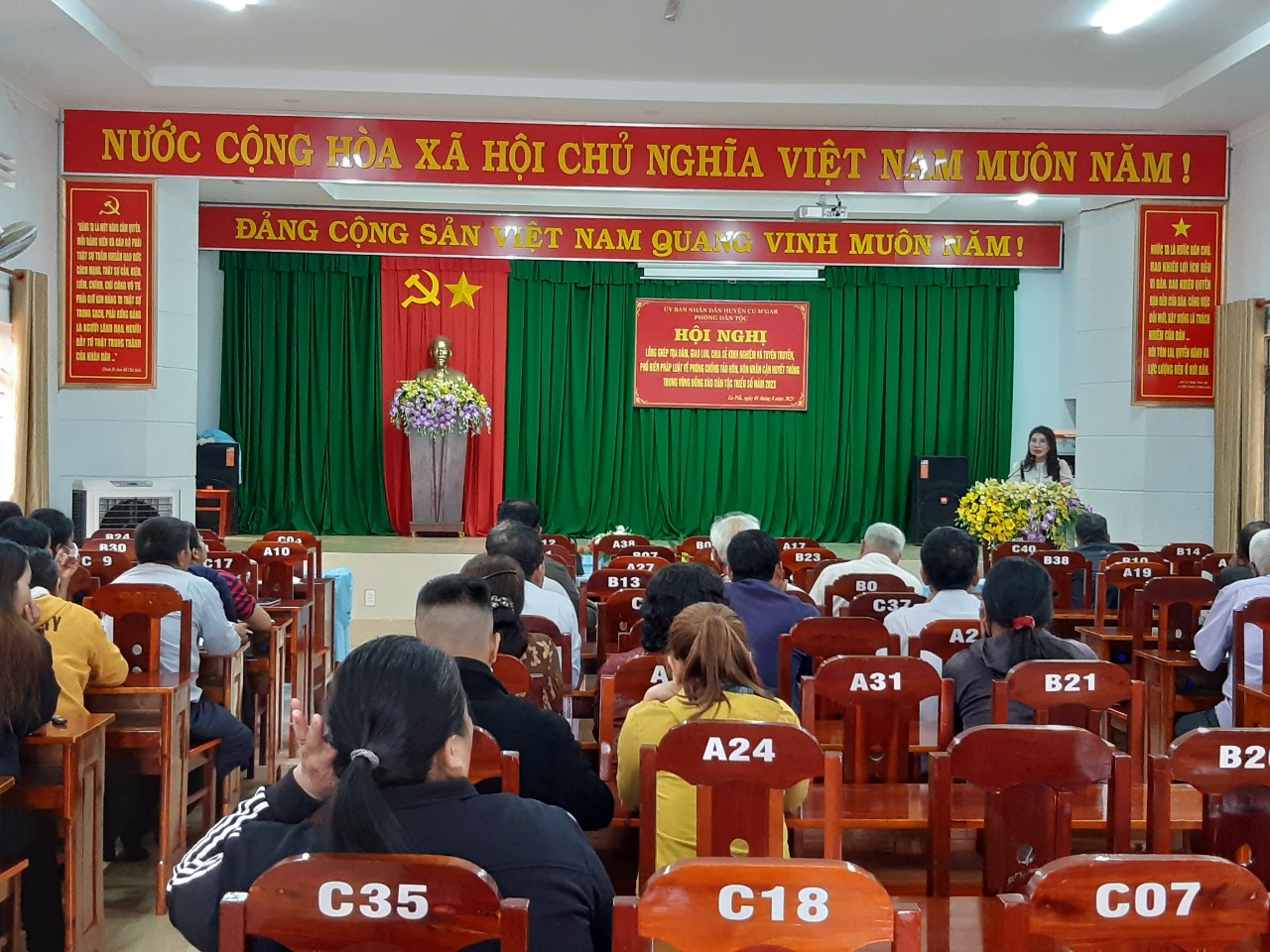  HỘI NGHỊ LỒNG GHÉP, TỌA ĐÀM PHÒNG CHỐNG TẢO HÔN, HÔN NHÂN CẬN HUYẾT THỐNG TRONG ĐỒNG BÀO DÂN TỘC THIỂU SỐ